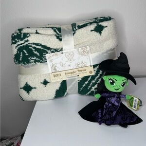 Wicked x Katie Kime Feather Knit Snuggle Throw 50x60 & 10’ Elphaba Plush NWT